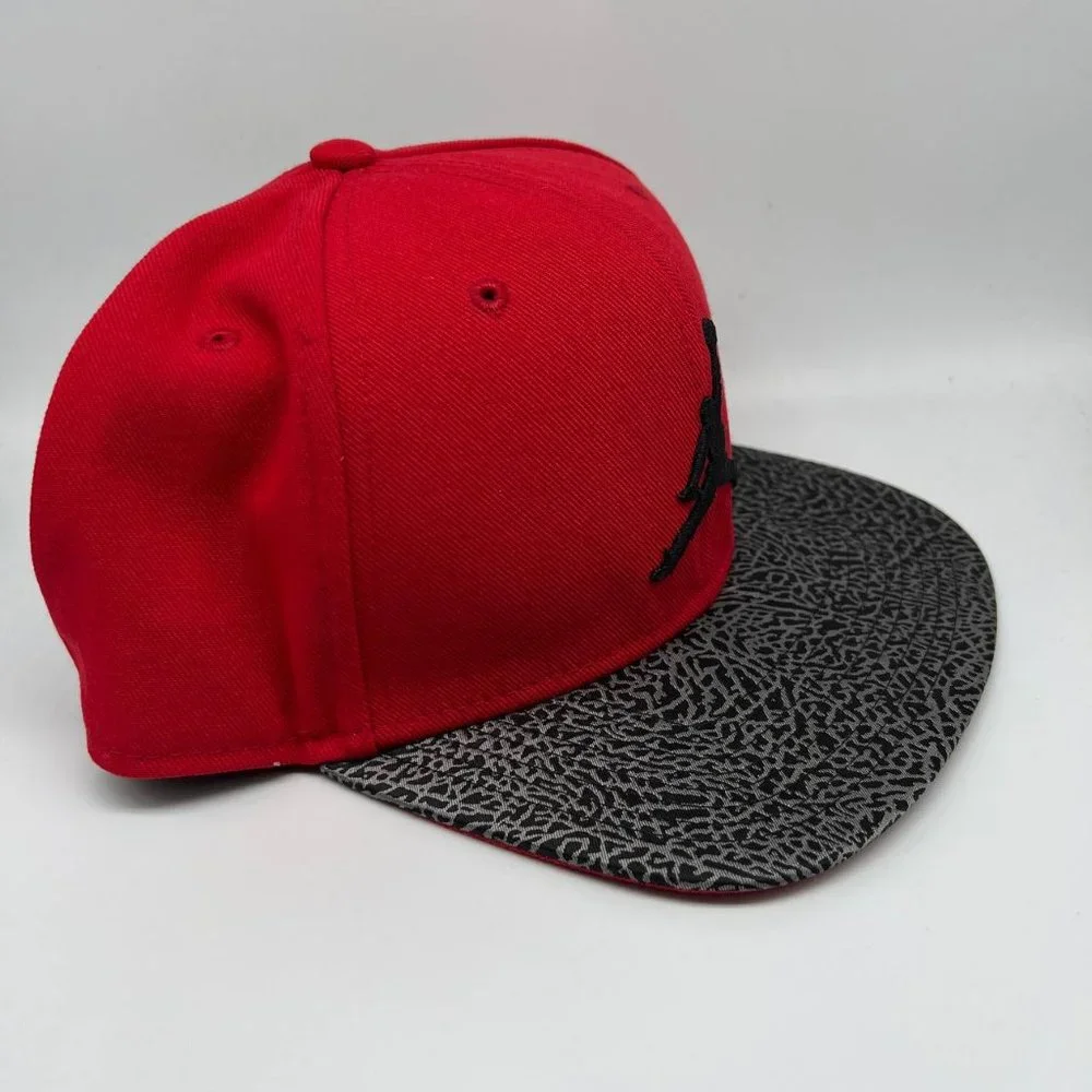 Air Jordan Red Black Jumpman Hat Snapback Cap Men Used‎